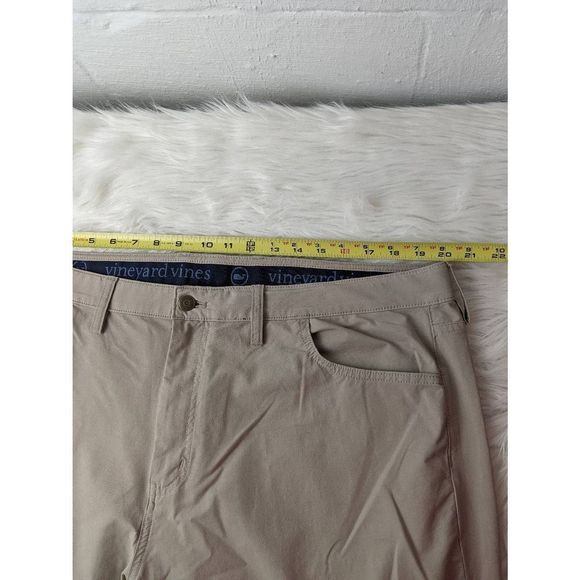 Vineyard Vines 5 Pocket On The Go Pants Men's 40 x 32" Tan Perfomance Stretch - Picture 3 of 7